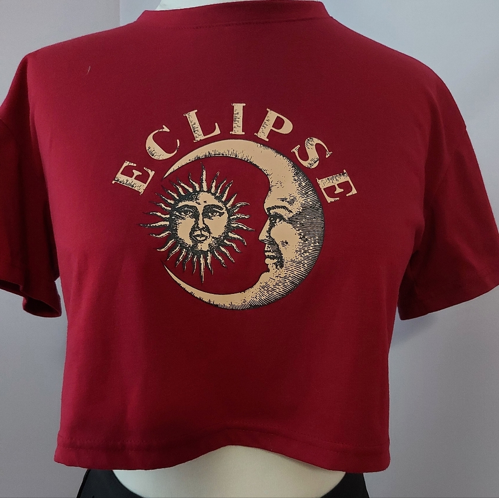 Crop t-shirts - Picture 2 of 3